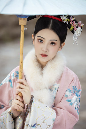 《瞒着丈夫加班的HR》演员表